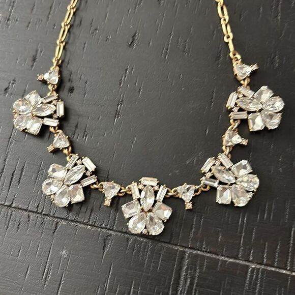J Crew Venus Flytrap Clear Cluster Crystal Gold-Tone Necklace Rhinestone - Picture 2 of 7